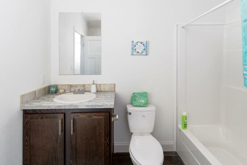 Contemporary-CabinA700-[2023]-Bath