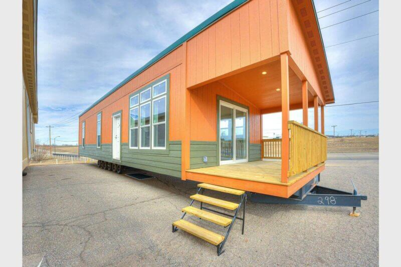 Contemporary-Cabin-A701-Exterior