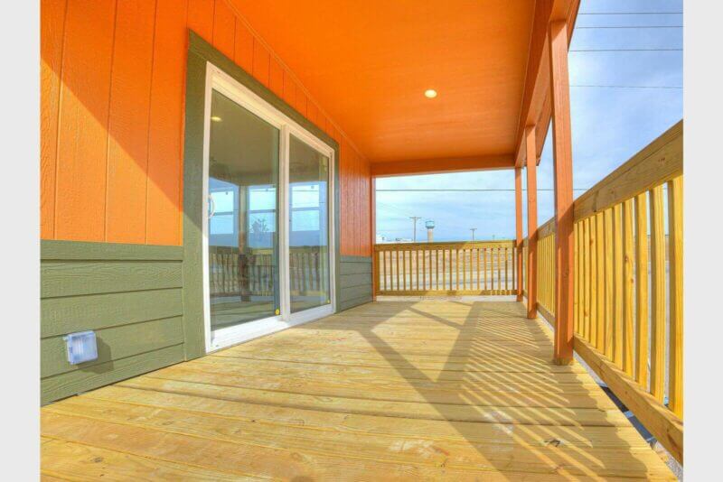 Contemporary-Cabin-A701-Exterior