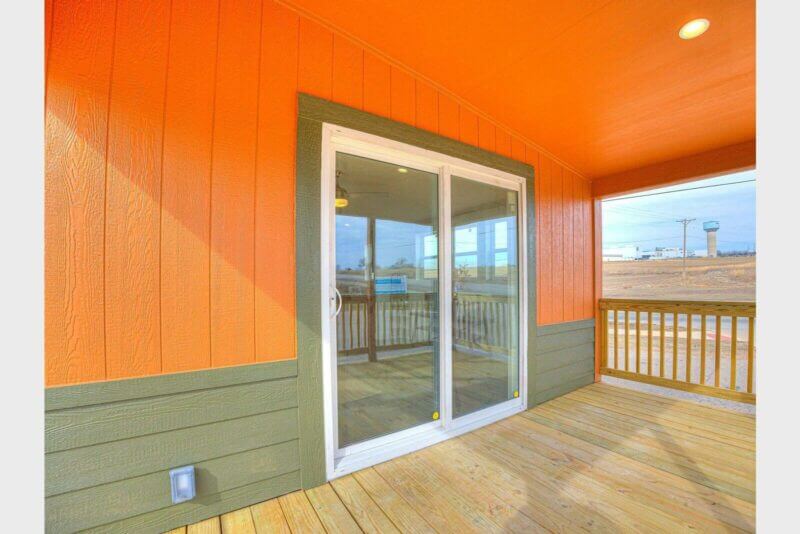Contemporary-Cabin-A701-Exterior