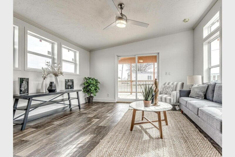 ContemporaryCabin-A701-Living-Room