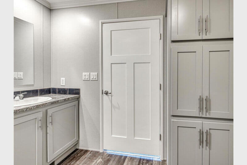 Prairie-Dune-8810-Primary-Bath