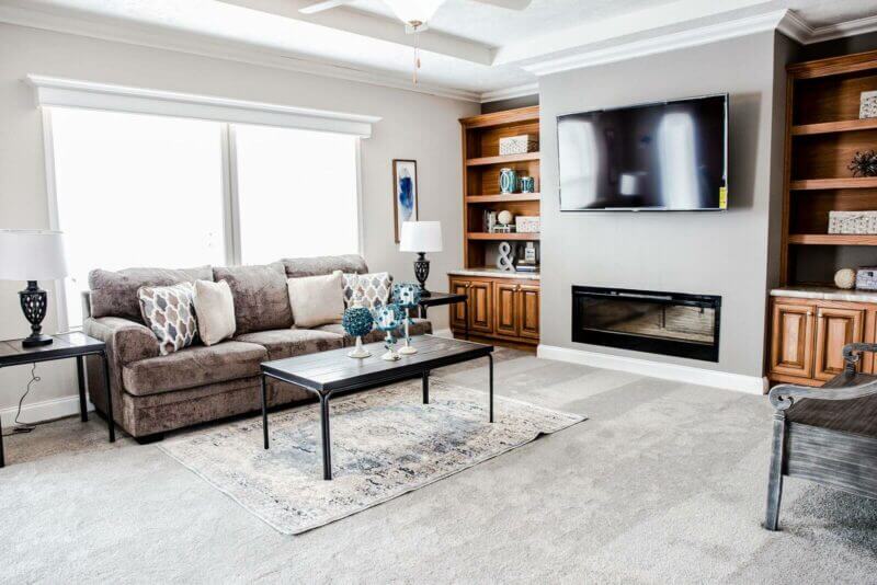 Skyliner-6634B-family-room